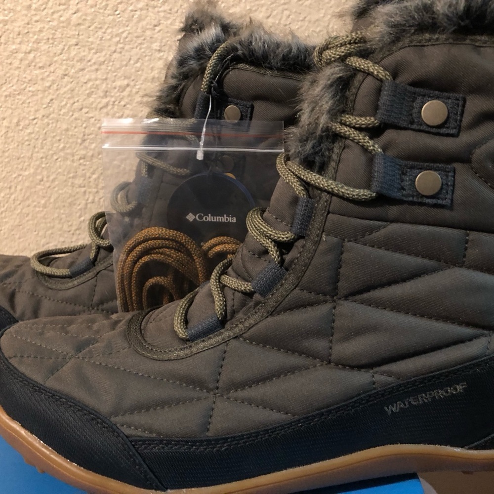Columbia Minx Shorty III Boots. New in box with tags